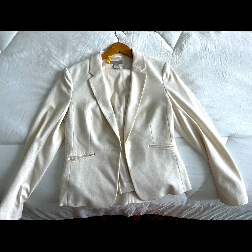 Complete suit.